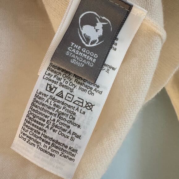 J. Crew Women's Featherweight Cashmere Cardigan Sweater Snow Size Small NWOT - Picture 12 of 12